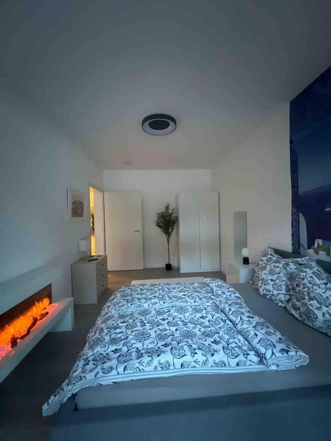 Luxurioeses Apartment,Neubau, 4 Personen, Parkplatz, Griechischer Stil Bochum Buitenkant foto