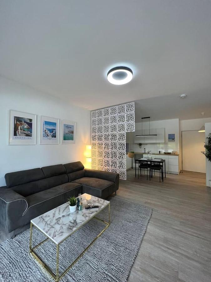 Luxurioeses Apartment,Neubau, 4 Personen, Parkplatz, Griechischer Stil Bochum Buitenkant foto